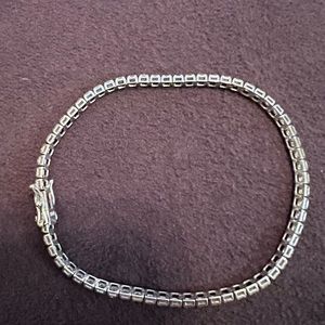 Real diamond tennis bracelet 7.5 inches white gold